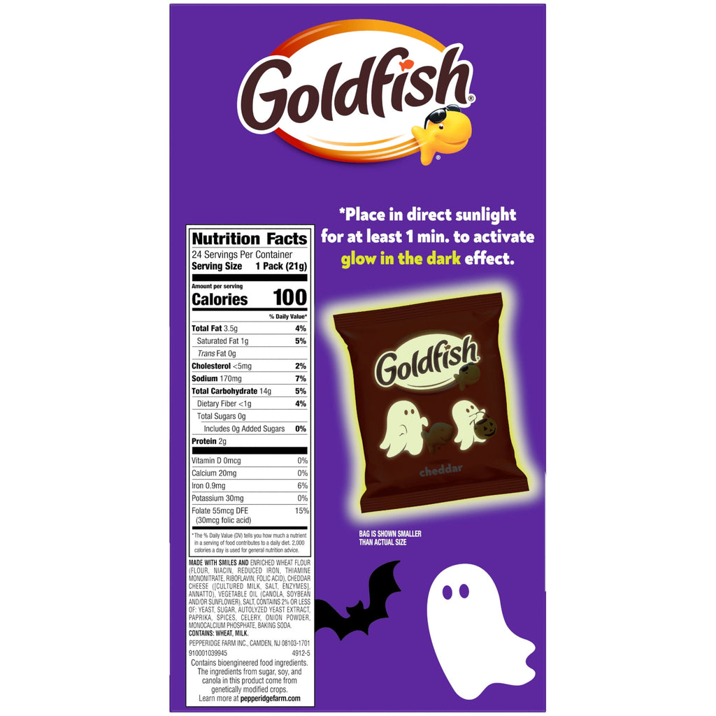 Goldfish Halloween Cheddar Cheese Crackers Multipack, 24 Pack