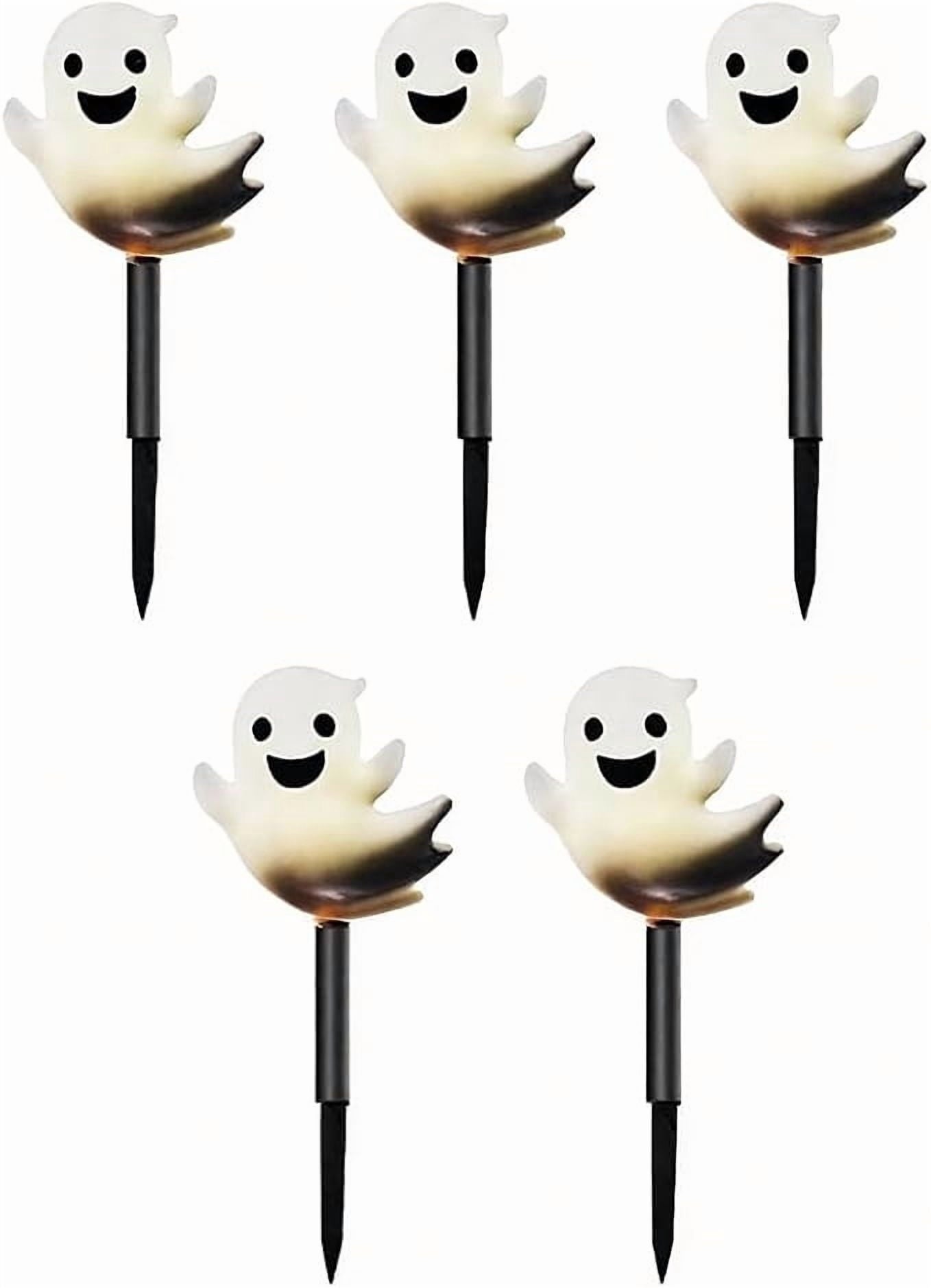 Btomtd 5pcs Solar Halloween Ground Lights Outdoor Insertion Lamp with Pumpkin Ghost and Skull Decor Solar Powered LED Light for Courtyard Pathway Lighting, White