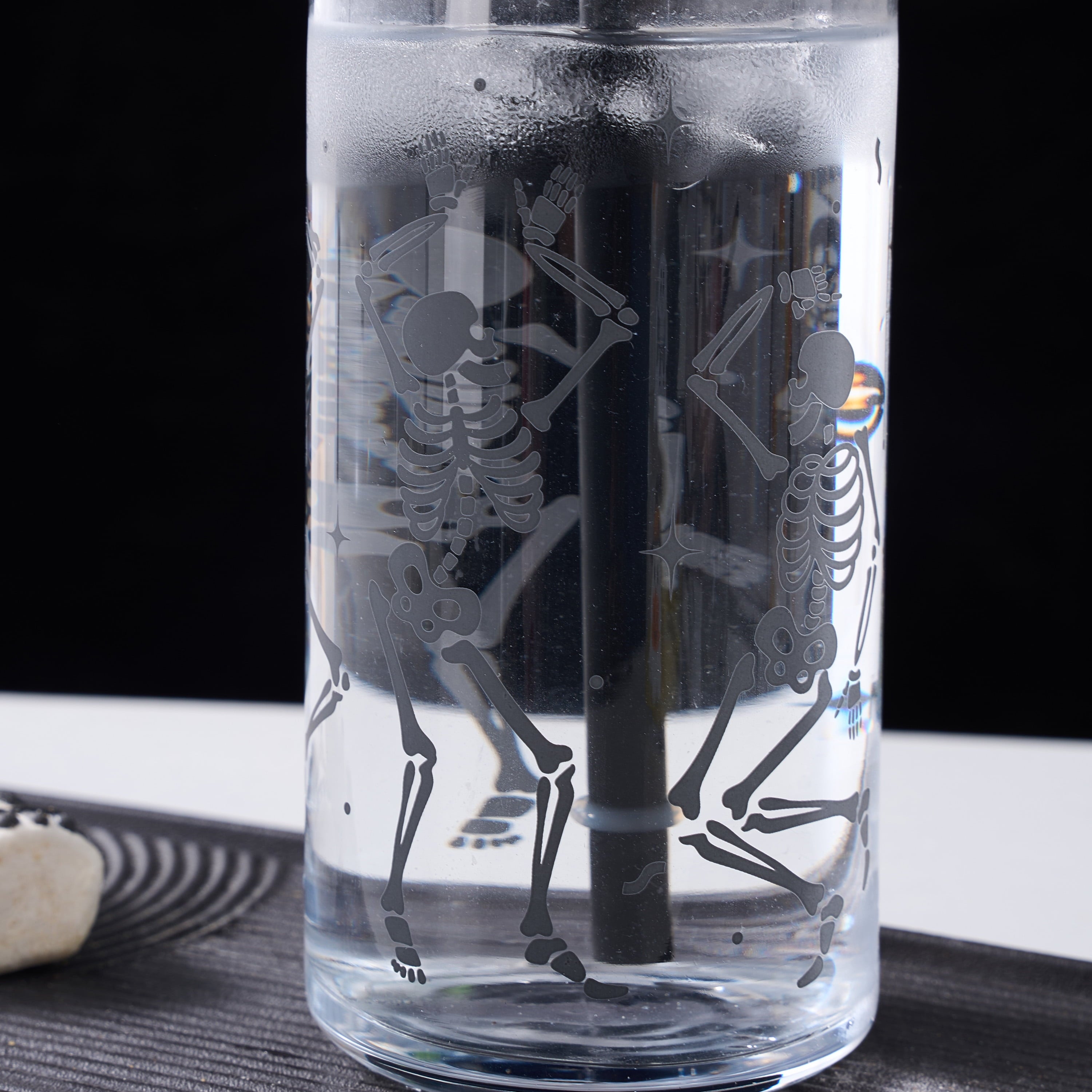 Way to Celebrate Halloween Dancing Skeleton Glass Can Sipper Tumbler, 20 oz