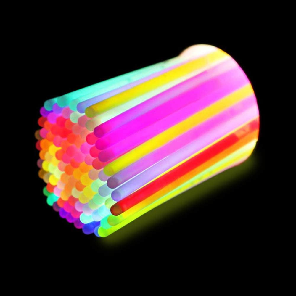 Ayieyill 200pcs Glow Sticks Bulk Party Pack 8" Halloween Glow Sticks for Kids Glow in The Dark Party Supplies