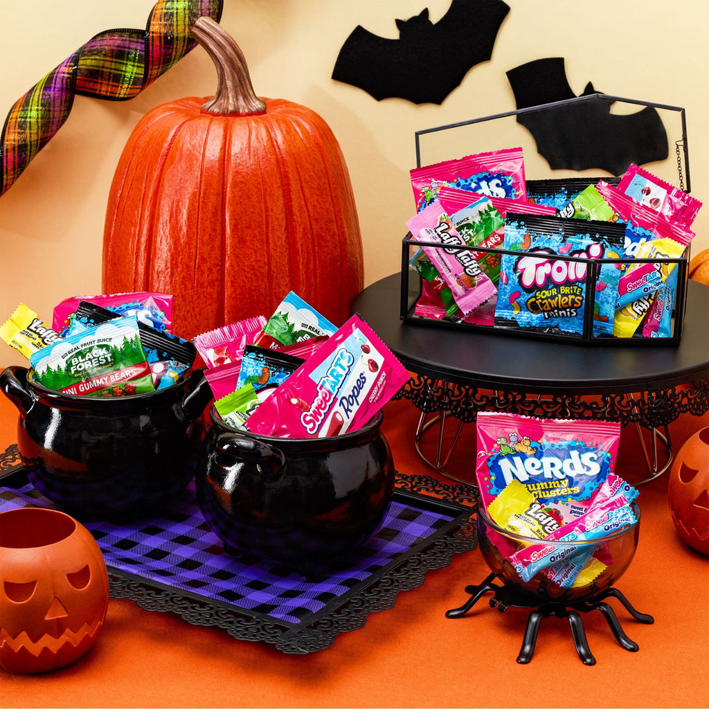 Nerds Fruity Chewy Halloween Trick-or-Treat Variety Bag, NERDS Gummy Clusters, SweeTARTS, Trolli, Laffy Taffy, and Black Forest, 30.2 oz, 90 Count