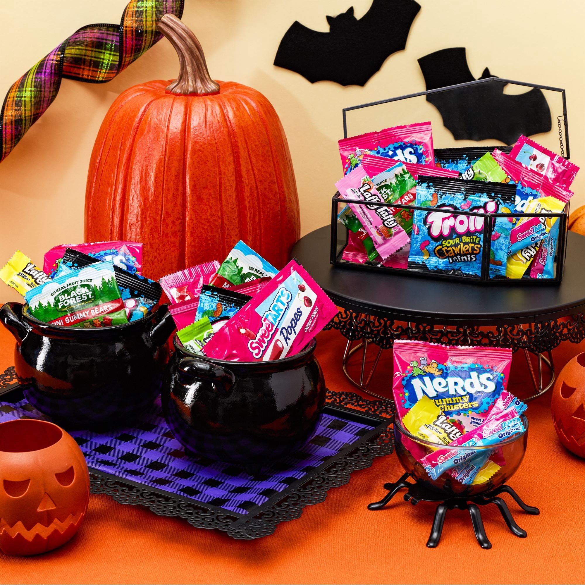 Nerds Fruity Chewy Halloween Trick-or-Treat Variety Bag, NERDS Gummy Clusters, SweeTARTS, Trolli, Laffy Taffy, and Black Forest, 30.2 oz, 90 Count
