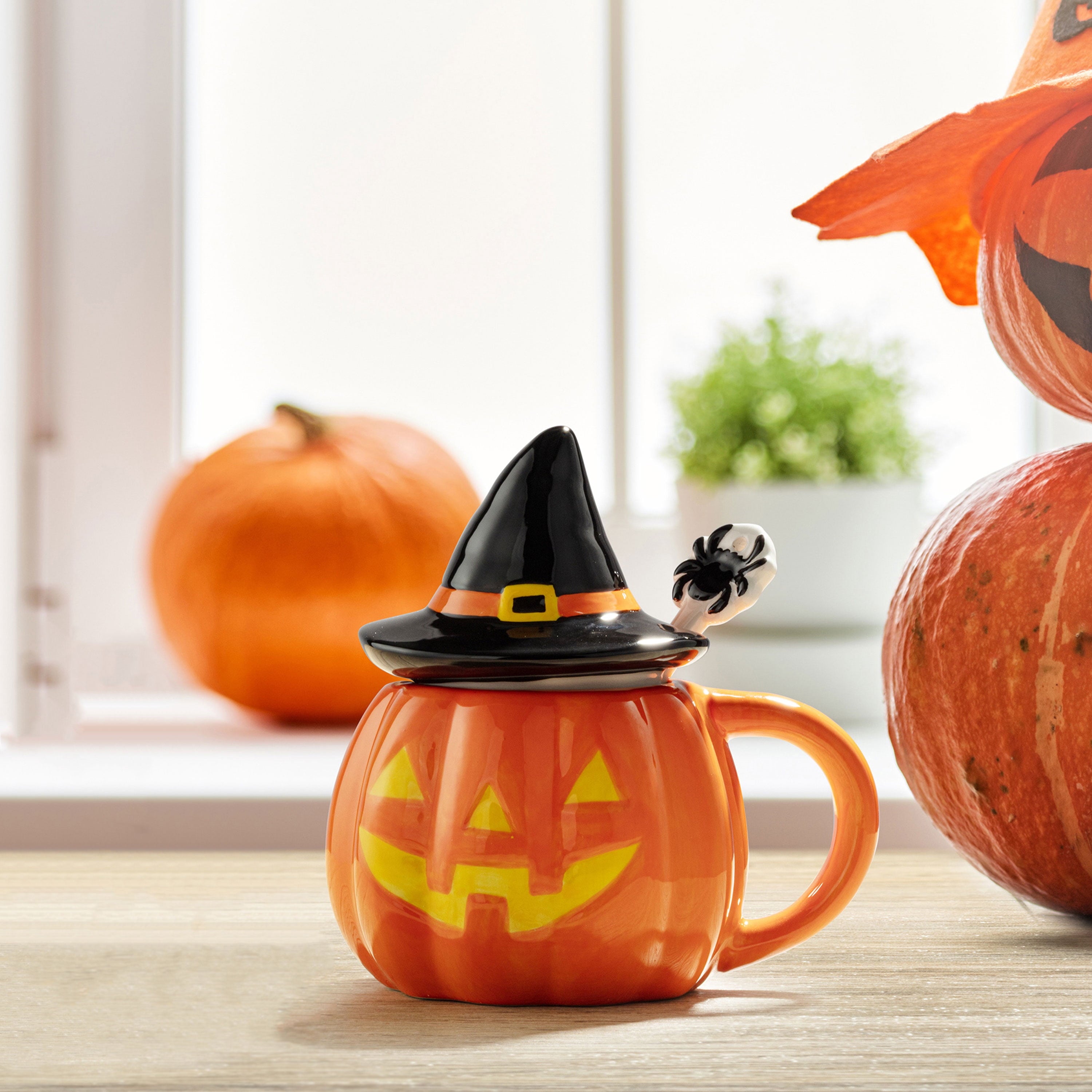 Mr. Halloween 18 oz Lidded Jack-O-Lantern Ceramic Mug with Spoon