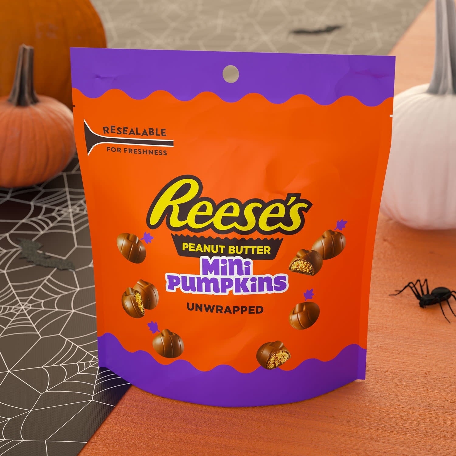 Reese's Unwrapped Chocolate Peanut Butter Creme Mini Pumpkins, Halloween Candy Bag, 7 oz