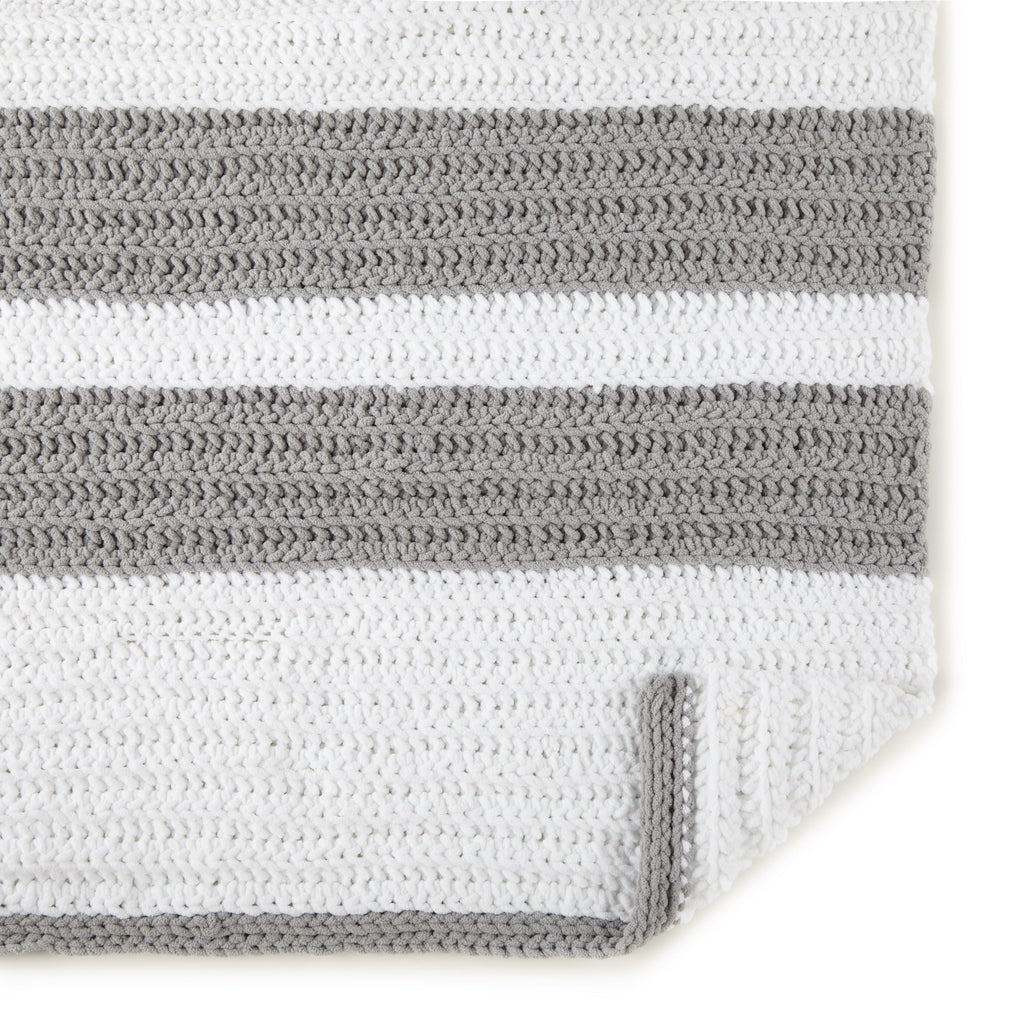 Mainstays Cozy Chenille Yarn, 220 yd, Arctic White, 100% Polyester, Bulky
