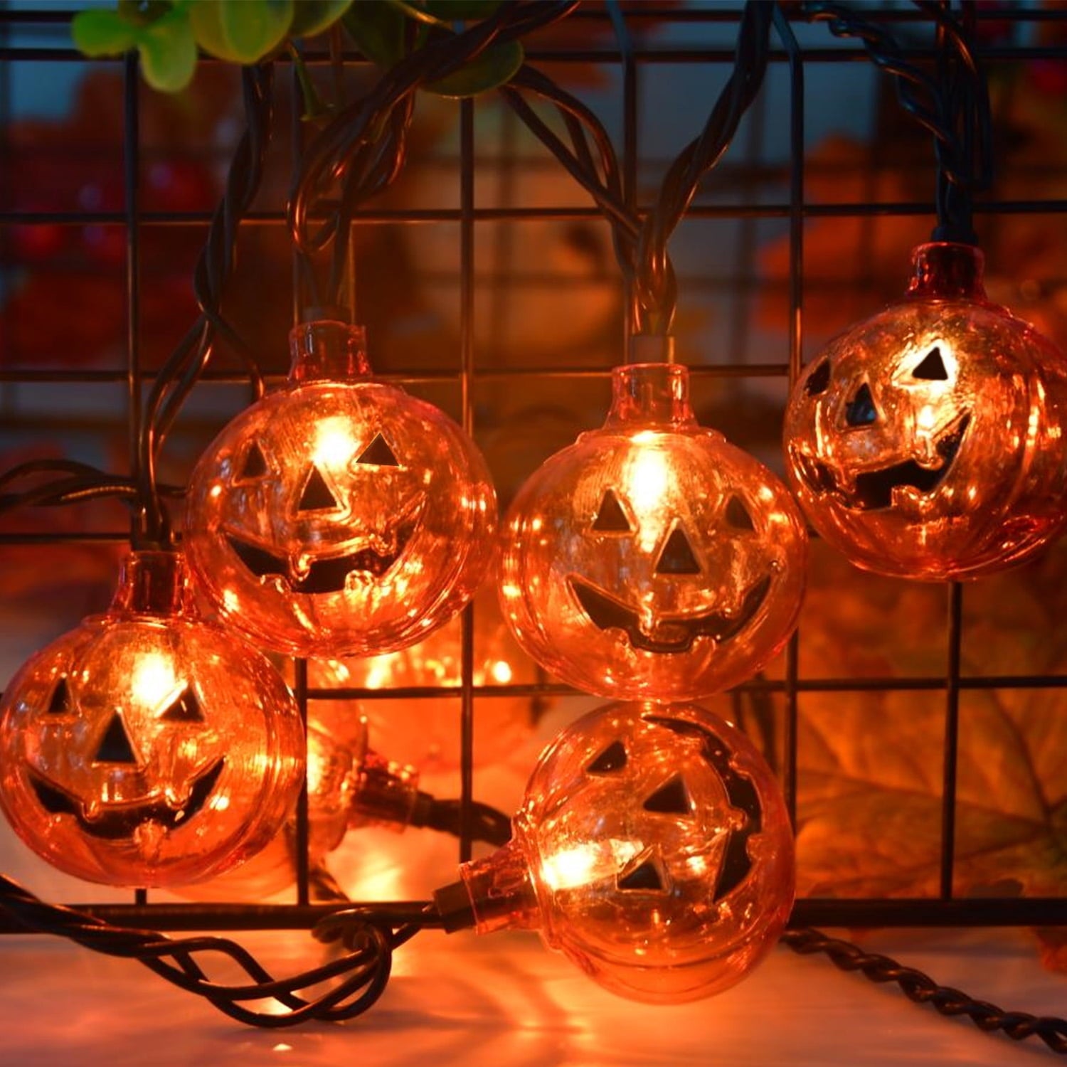 Halloween Pumpkin String Lights, 8.5Ft Outdoor Halloween Decorations Lights with 10 Jack-O-Lantern Lights, Hanging Pumpkin String Lights Party Patio Garden Window Decor