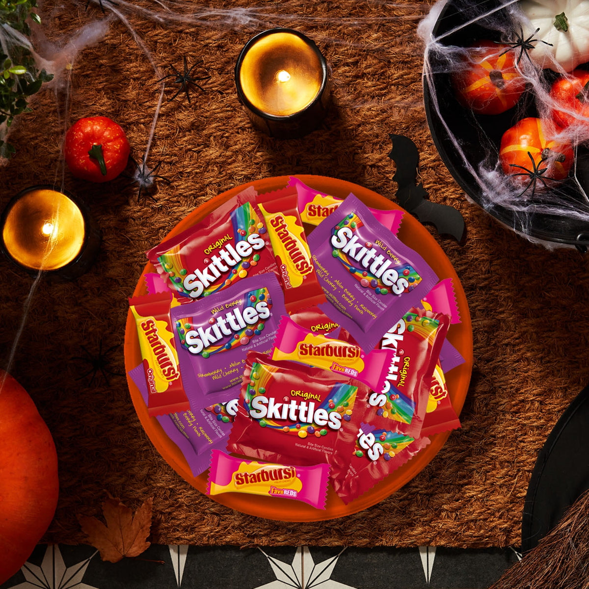 Skittles & Starburst Fun Size Chewy Halloween Candy Variety Pack, 20 Ct Bulk Bag
