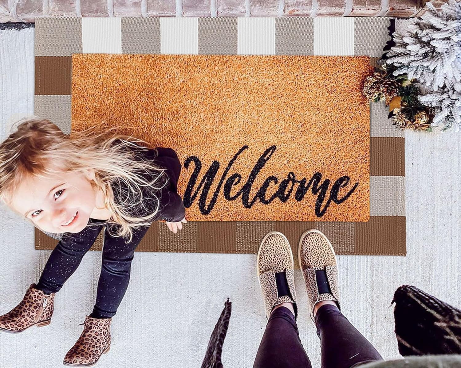 HearthHarmony Buffalo Plaid Area Rugs 2x3 Ft Brown and Black Checkered Rugs Washable Front Door Mat Hand Woven Cotton Outdoor Small Rug for Front Porch Kitchen Entryway Patio Bathroom