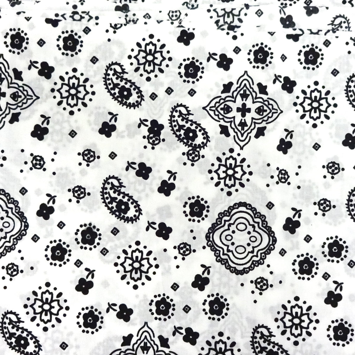 Shason Textile 44" x 3 yd Cotton Polyester Blend Printed Craft Fabric, Pink