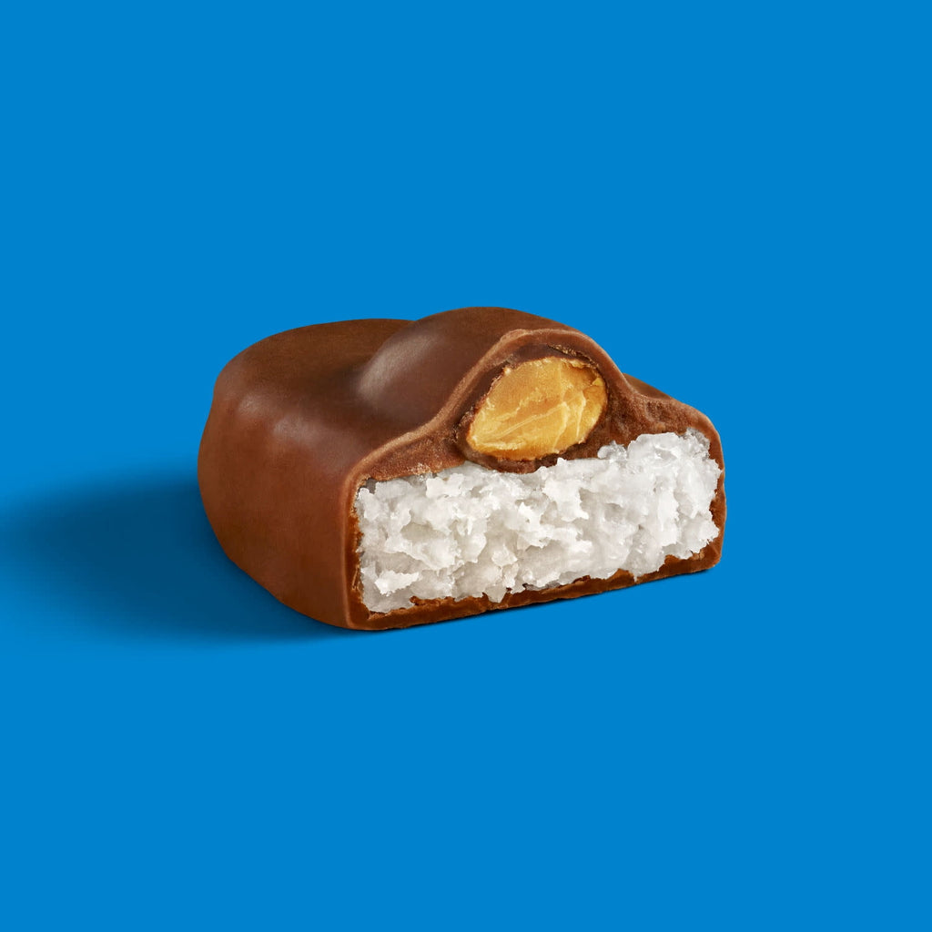 Almond Joy Coconut and Almond Chocolate Snack Size Halloween Candy, Bag 11.3 oz