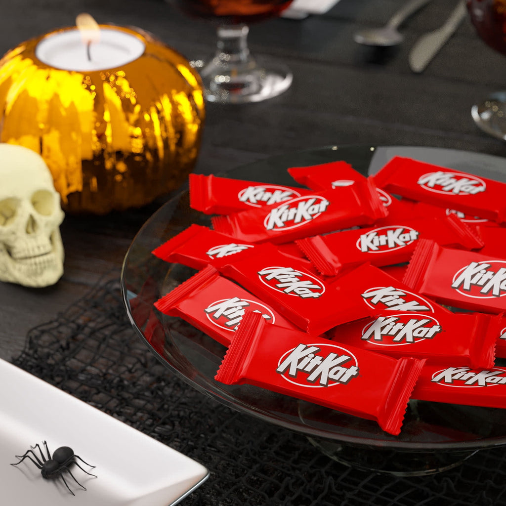 (2 pack) Kit Kat Milk Chocolate Wafer Snack Size, Halloween Candy Jumbo Bag, 20.1 oz