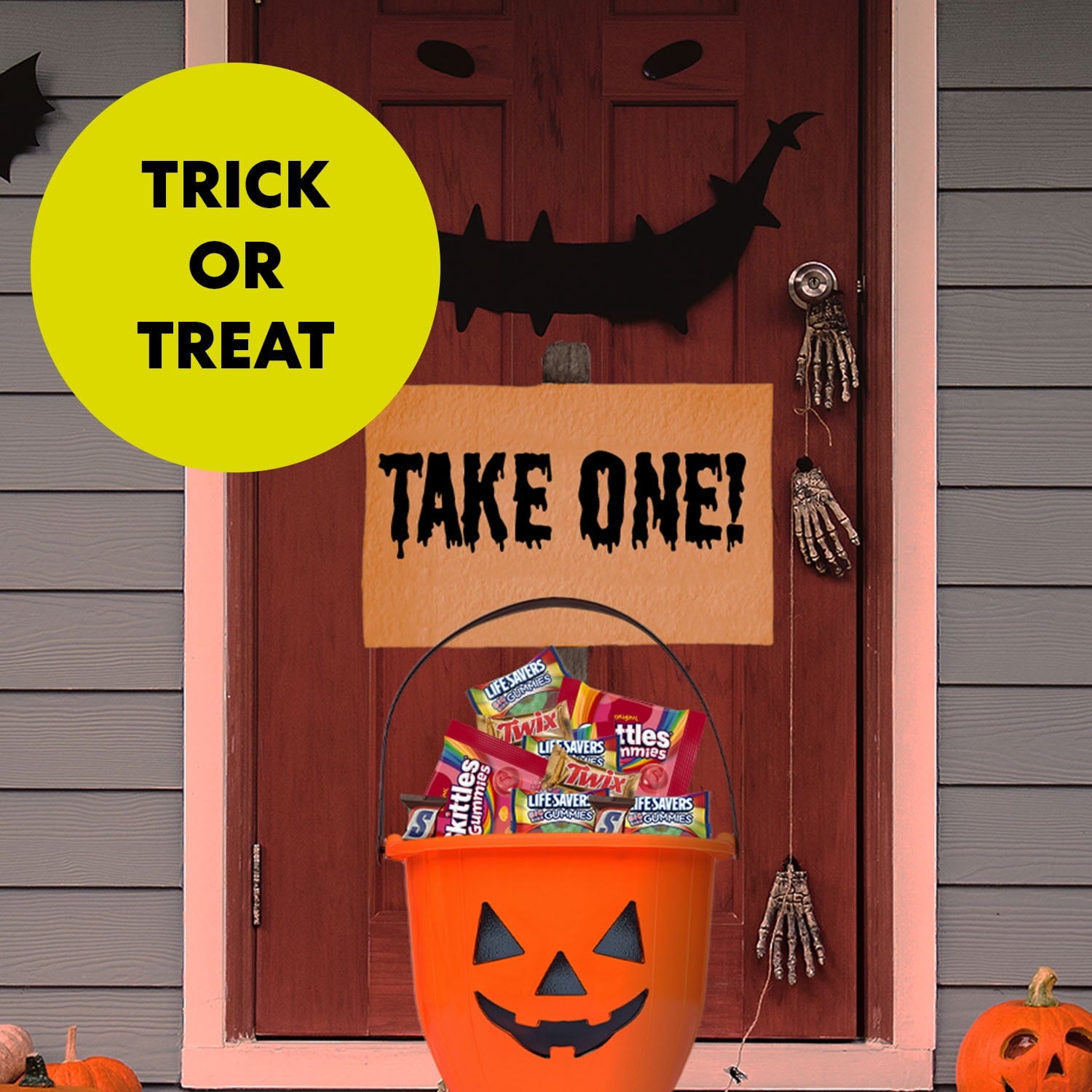 Snickers, Skittles Gummies, Twix & Life Savers Gummies Halloween Candy - 70 Ct Bulk Bag