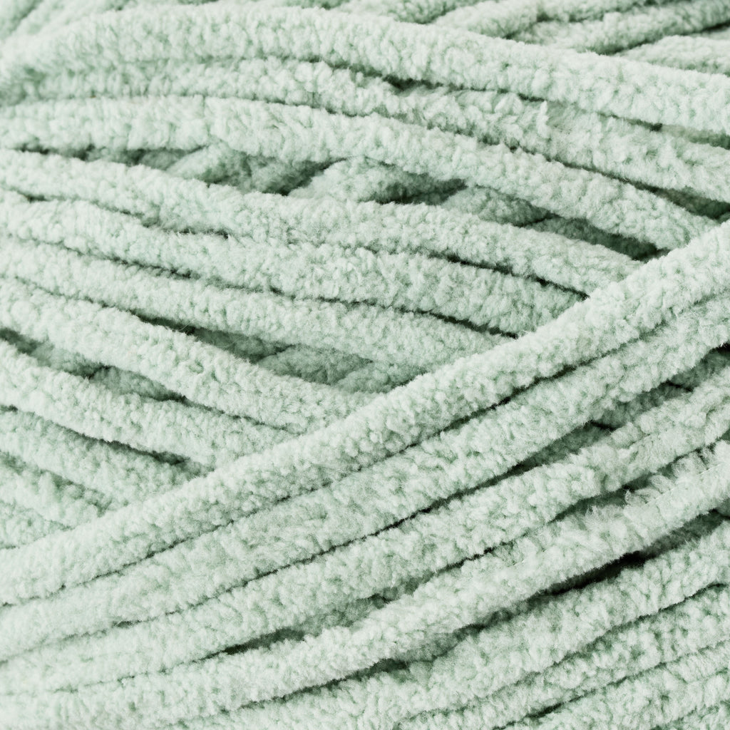 Mainstays Cozy Chenille Yarn, 220 yd, Arctic White, 100% Polyester, Bulky