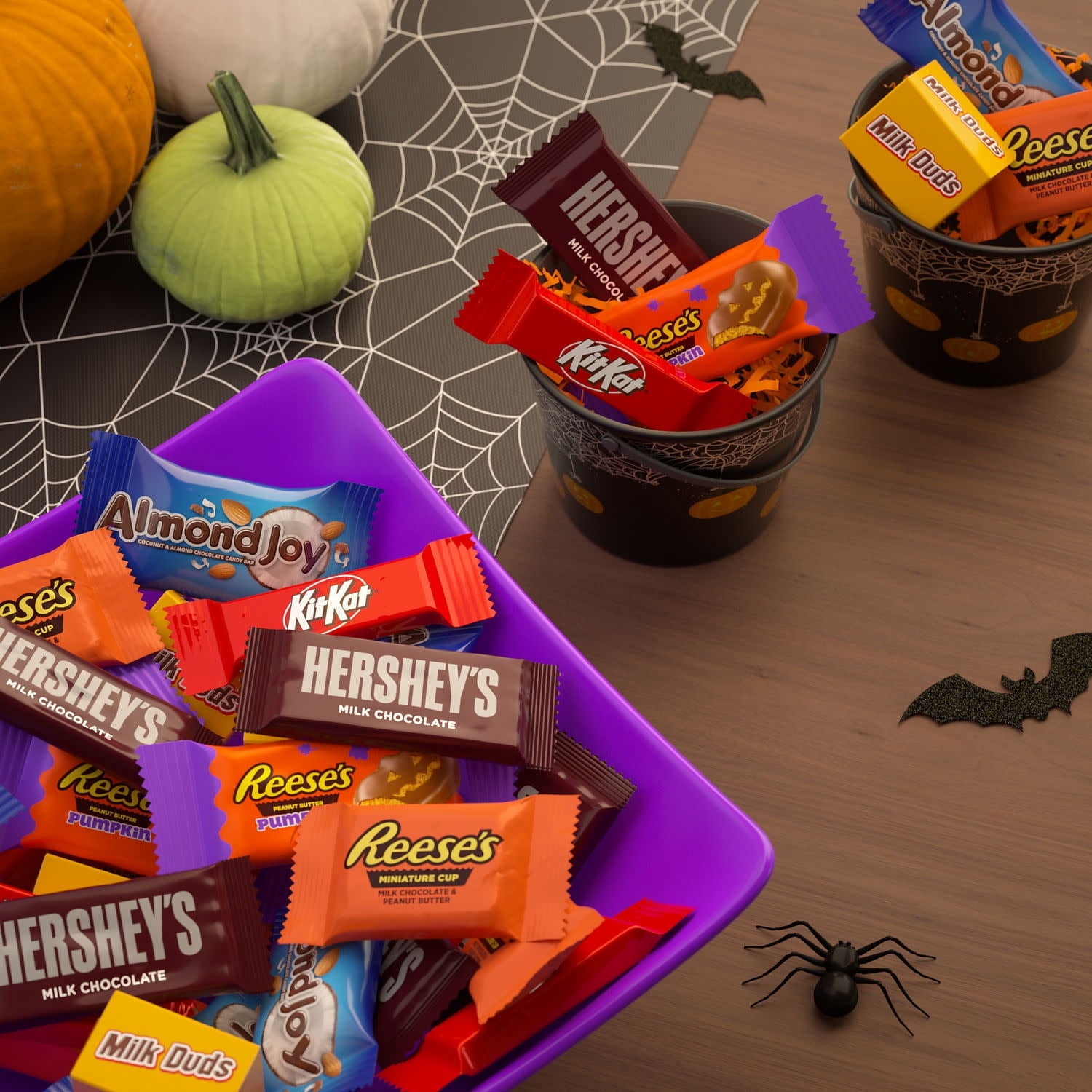 Hershey Assorted Chocolate, Halloween Candy Variety Bag, 23.05 oz (55 Pieces)