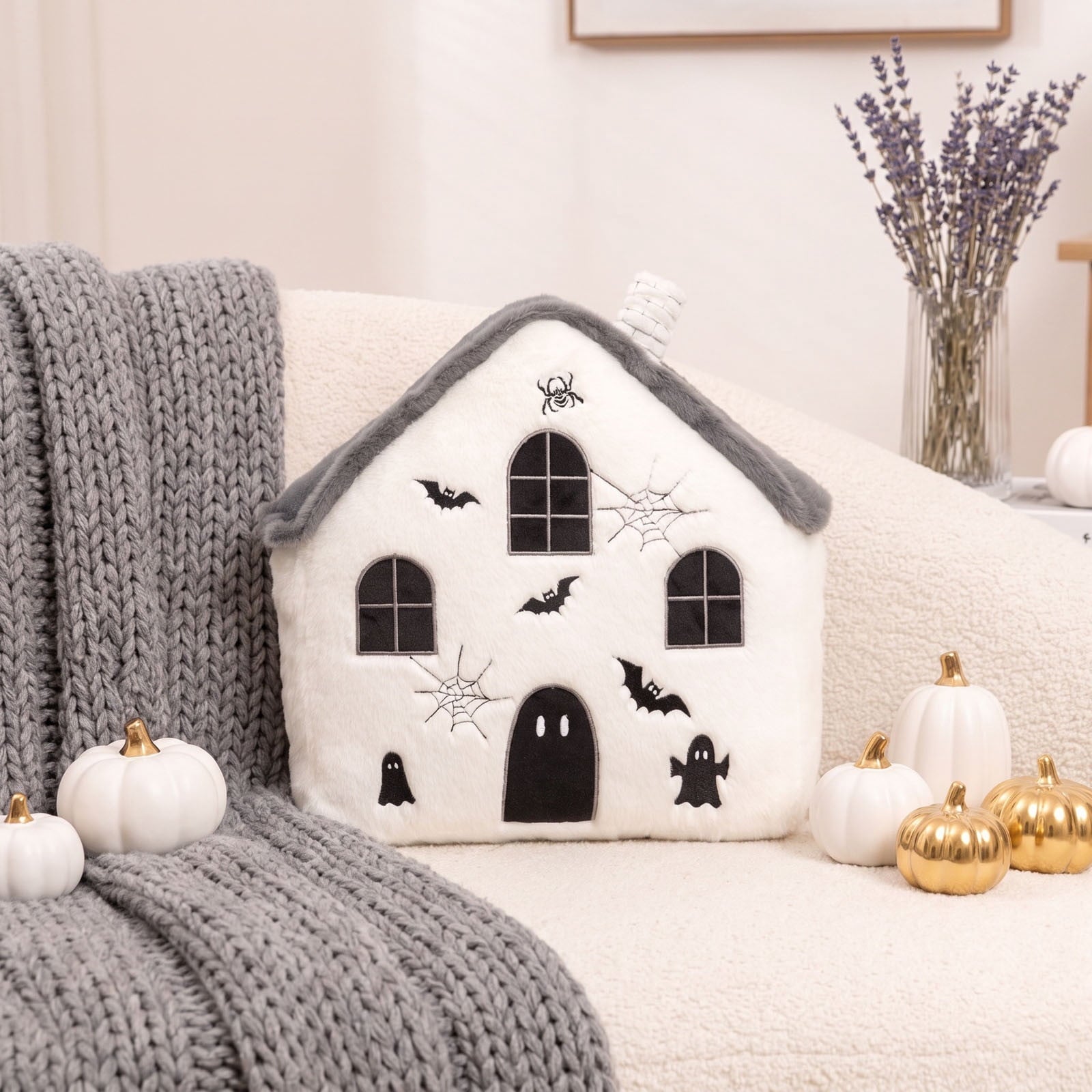 Halloween Ghost Reading Book Throw Pillow Cover, Spooky Library Bookshelf Skull Candlestick Decorative Pillowcase, Retro Halloween Cushion Cover