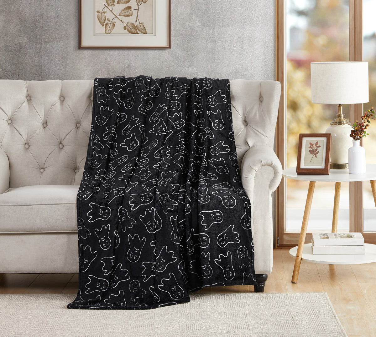 Serafina Home Halloween Throw Blanket: Fuzzy Boo! Jack O'Lantern Spider Webs Skull and Black Cats Print on Velvet Fleece for Sofa Bed Couch Chair Dorm