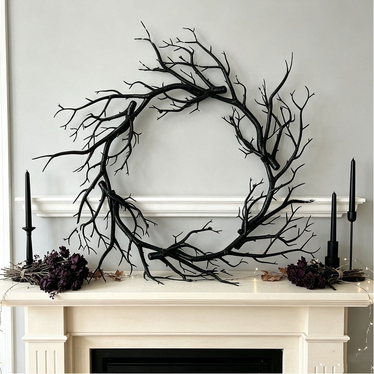 WWC Halloween Wreath, 18 inch Black Bats and Bare Branch Wreath, Gothic Halloween Decor Twig Wreath for Halloween Party Front Door Porch and Fireplace