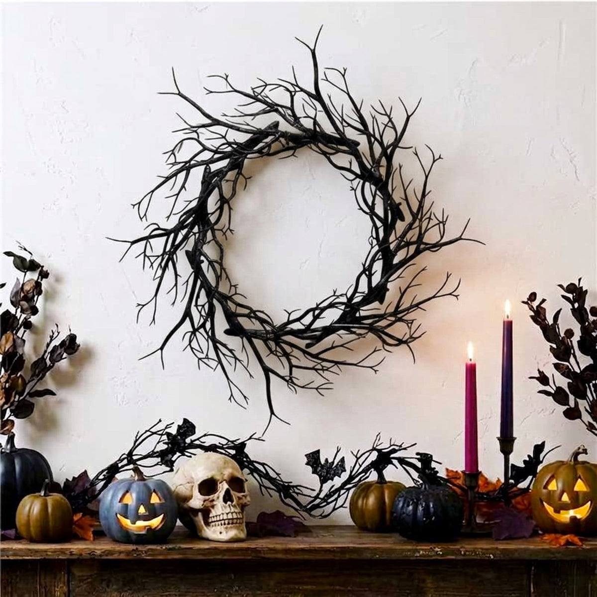 WWC Halloween Wreath, 18 inch Black Bats and Bare Branch Wreath, Gothic Halloween Decor Twig Wreath for Halloween Party Front Door Porch and Fireplace
