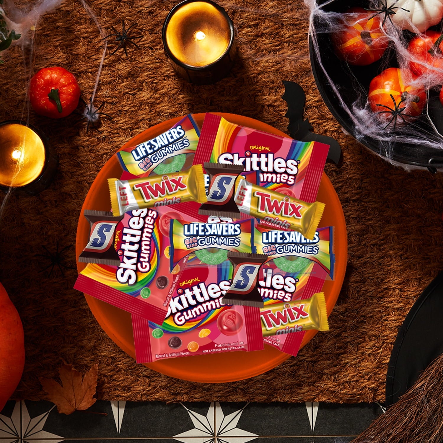 Snickers, Skittles Gummies & More Halloween Candy Variety Pack - 205 Ct Bulk Bag