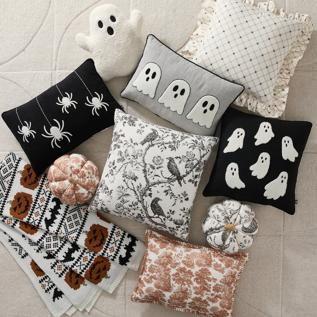 My Texas House Halloween Hanging Spiders Oblong Decorative Pillow, Black and Ivory, 14" x 20"