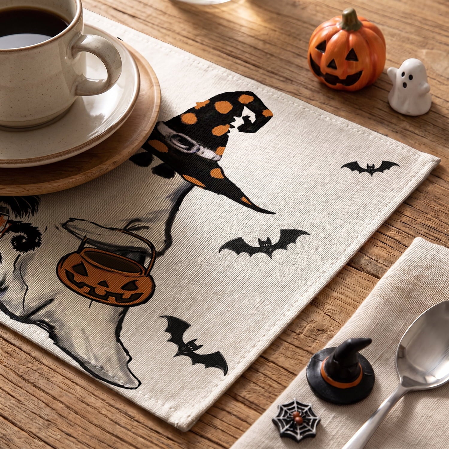 Smile Jack-O'-Lantern Spider Web Halloween Table Placemats Set of 4 Round 15 Inch Black