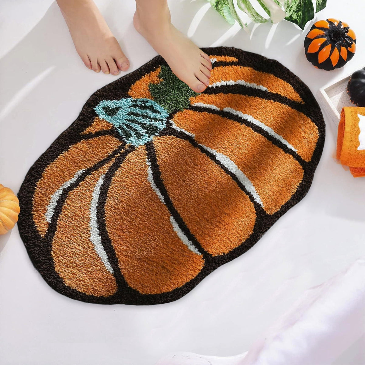Pumpkin Rug, Halloween Thanksgiving Mat, Soft Fall Doormat for Entryway Decor, Kitchen Bathroom Living Room Floor Mat, Washable Non-Slip Holiday Home Decor