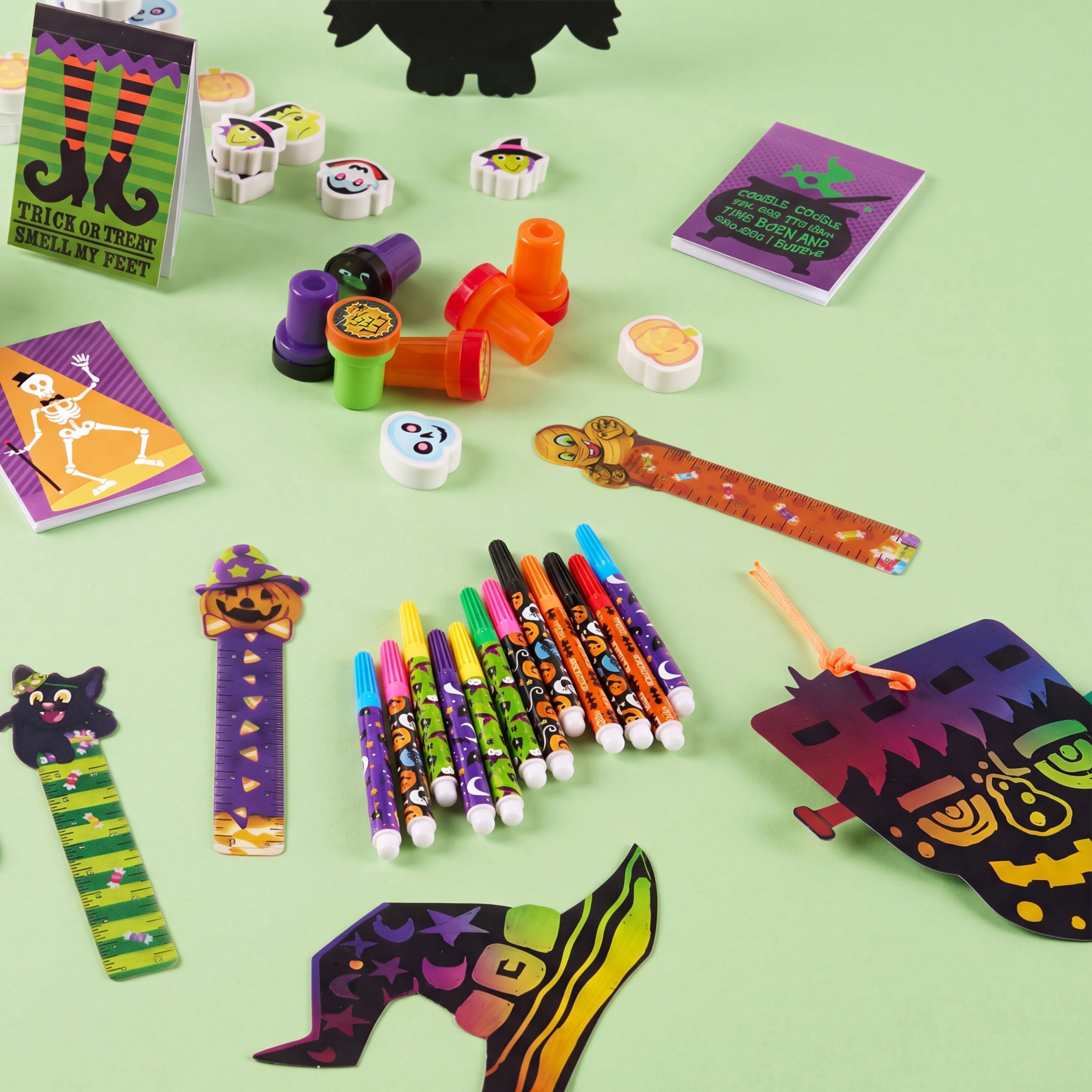 Joyfy 192 Pcs Halloween Stationery Set, Halloween Markers Rulers Stickers Erasers Stamps Notebooks Bags Party Favors,Halloween Trick or Treat Bags,Halloween Gifts for Kids,Classroom Favors
