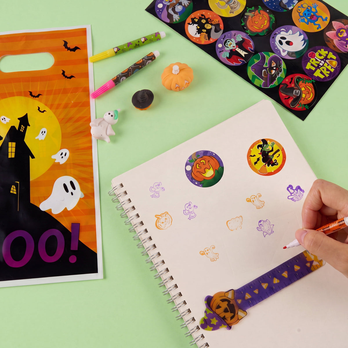 Joyfy 192 Pcs Halloween Stationery Set, Halloween Markers Rulers Stickers Erasers Stamps Notebooks Bags Party Favors,Halloween Trick or Treat Bags,Halloween Gifts for Kids,Classroom Favors