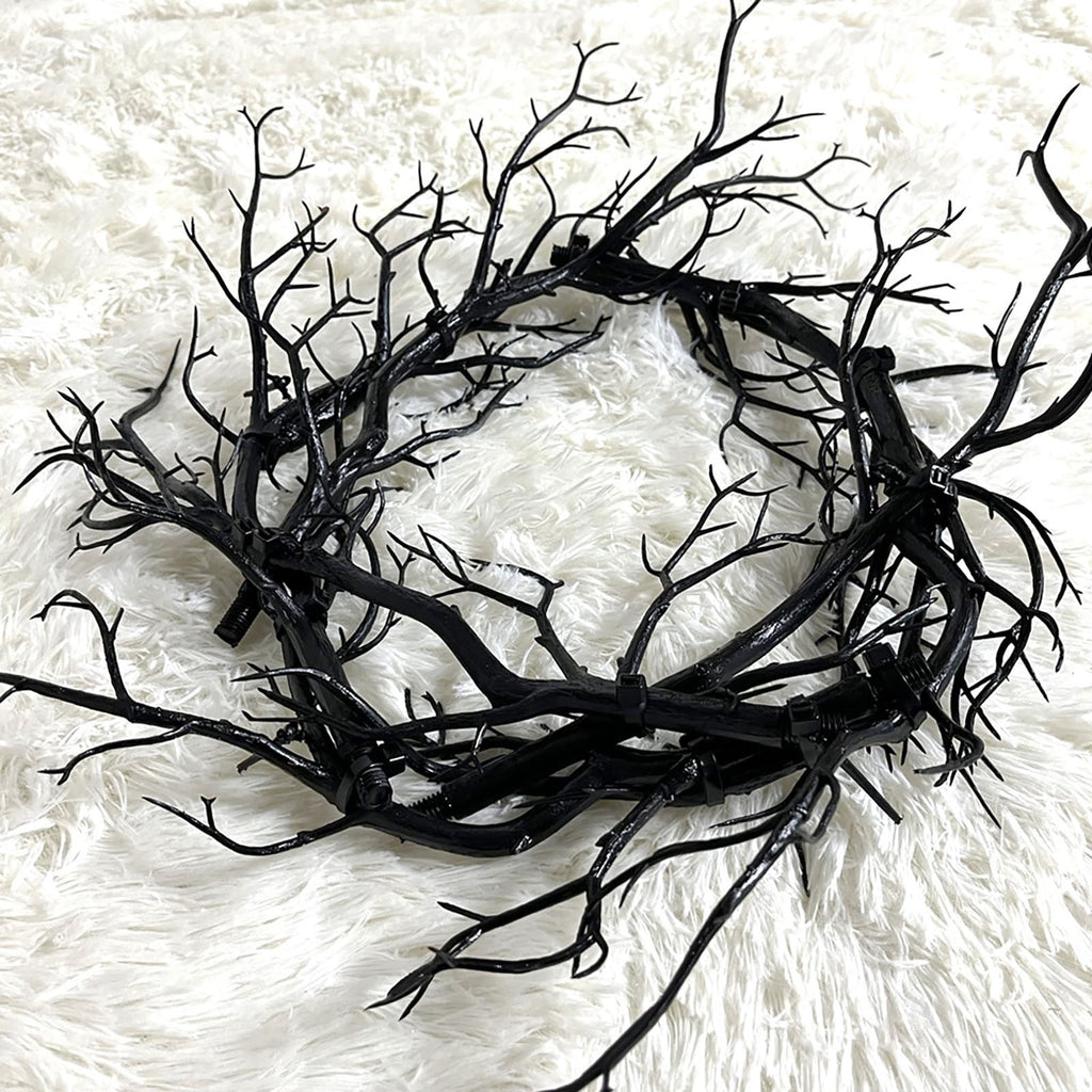 18 Inch Black Artificial Dead Branch Wreath, Twisted Bare Twig Halloween Wreath Frame, Spooky Gothic Twig Garland Base for Front Door Table Centerpiece Halloween DIY Decor