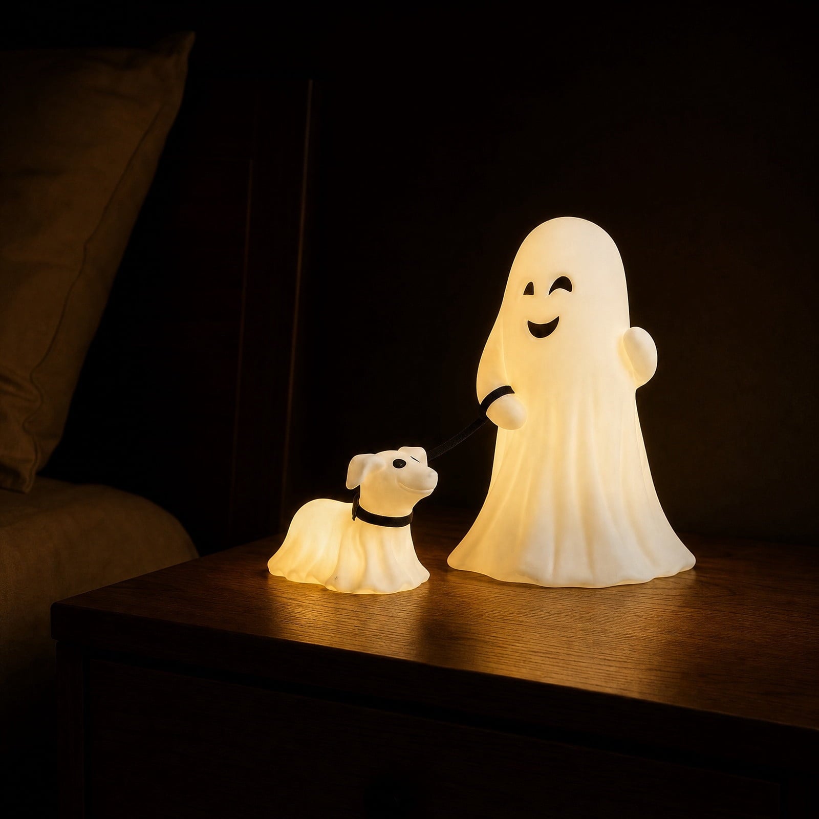 YZEGDCH Halloween 3D Ghost Campfire Flickering Night Light 2 Funny Roasting Marshmallows at Campfire LED Electric Faux Flameless Campfire Nightlight Funny Halloween Decor