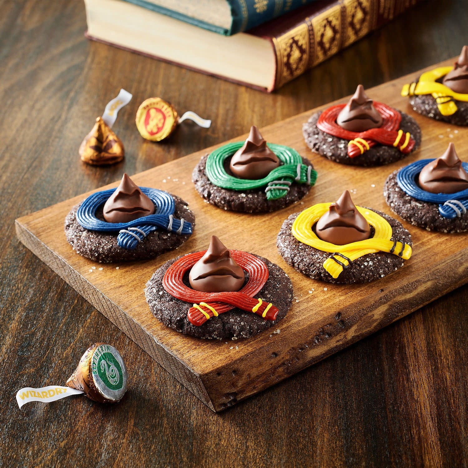Hershey's Kisses Milk Chocolate Harry Potter™ Halloween Candy, Bag 9.5 oz