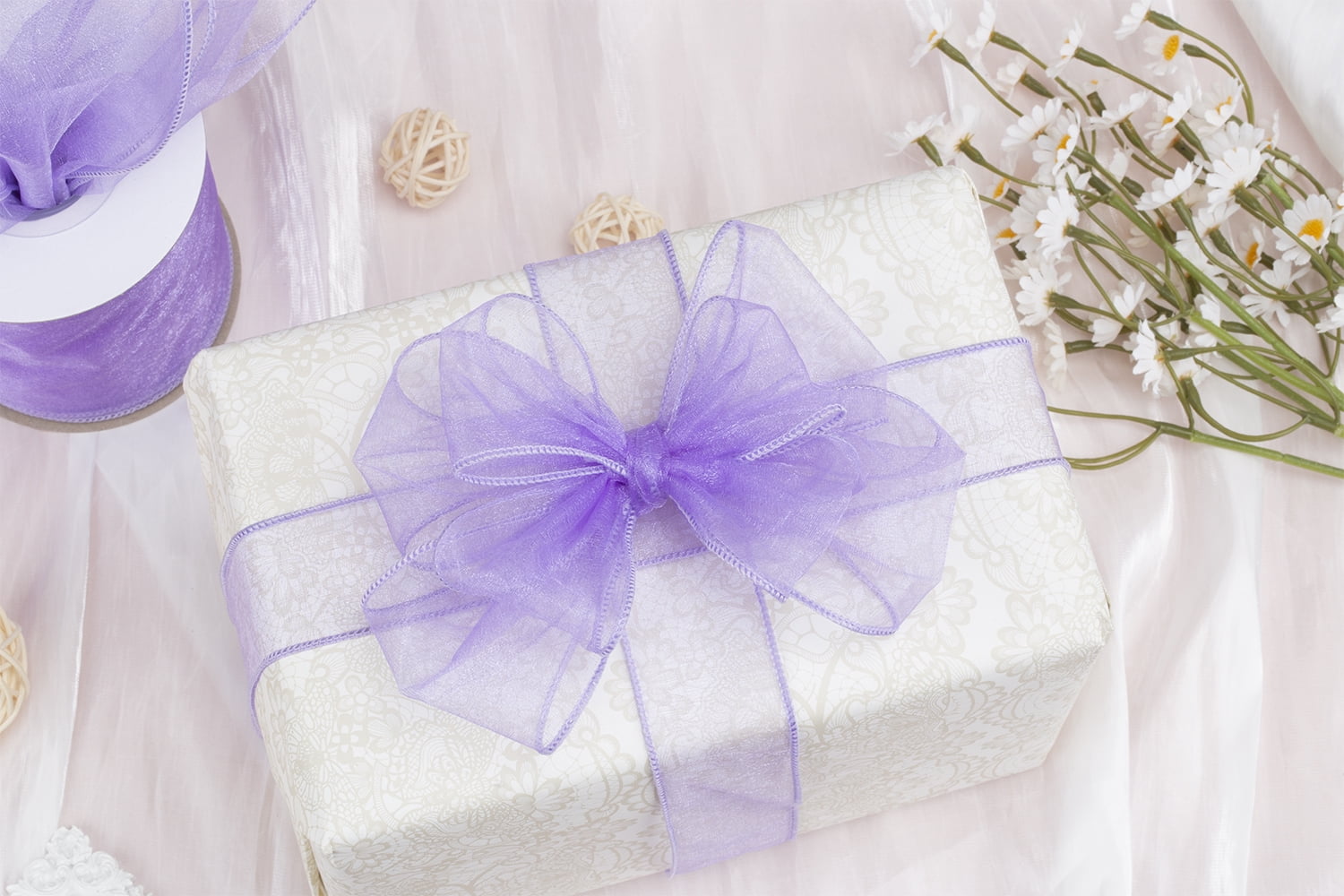 Joycrosso 1.5 Inch White Wired Organza Ribbon - 20 Yards Sheer Decorative Ribbon for Gift Wrapping, Wedding Decor, Christmas Tree, Crafts & DIY Projects