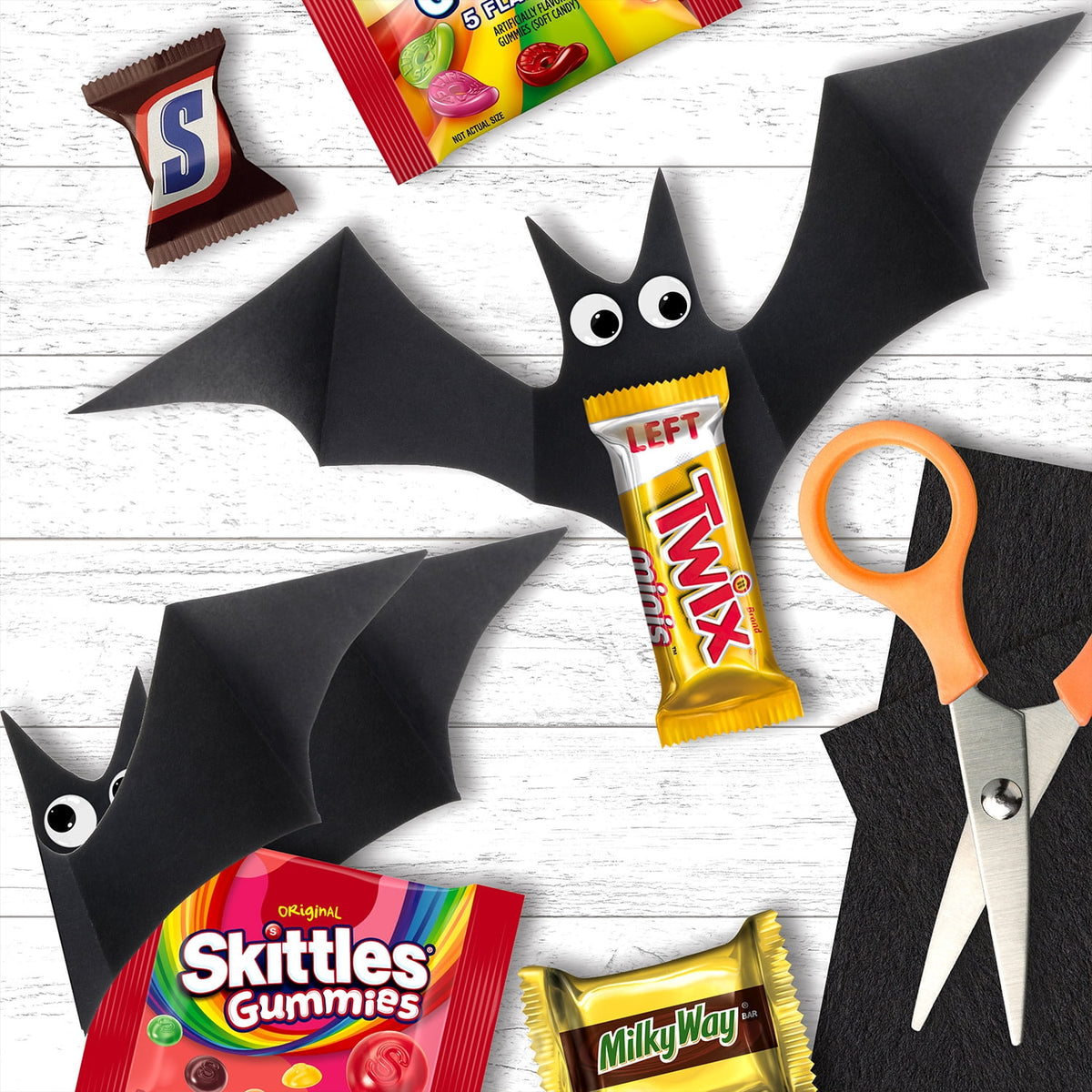 Snickers, Skittles Gummies & More Halloween Candy Variety Pack - 155 Ct Bulk Bag