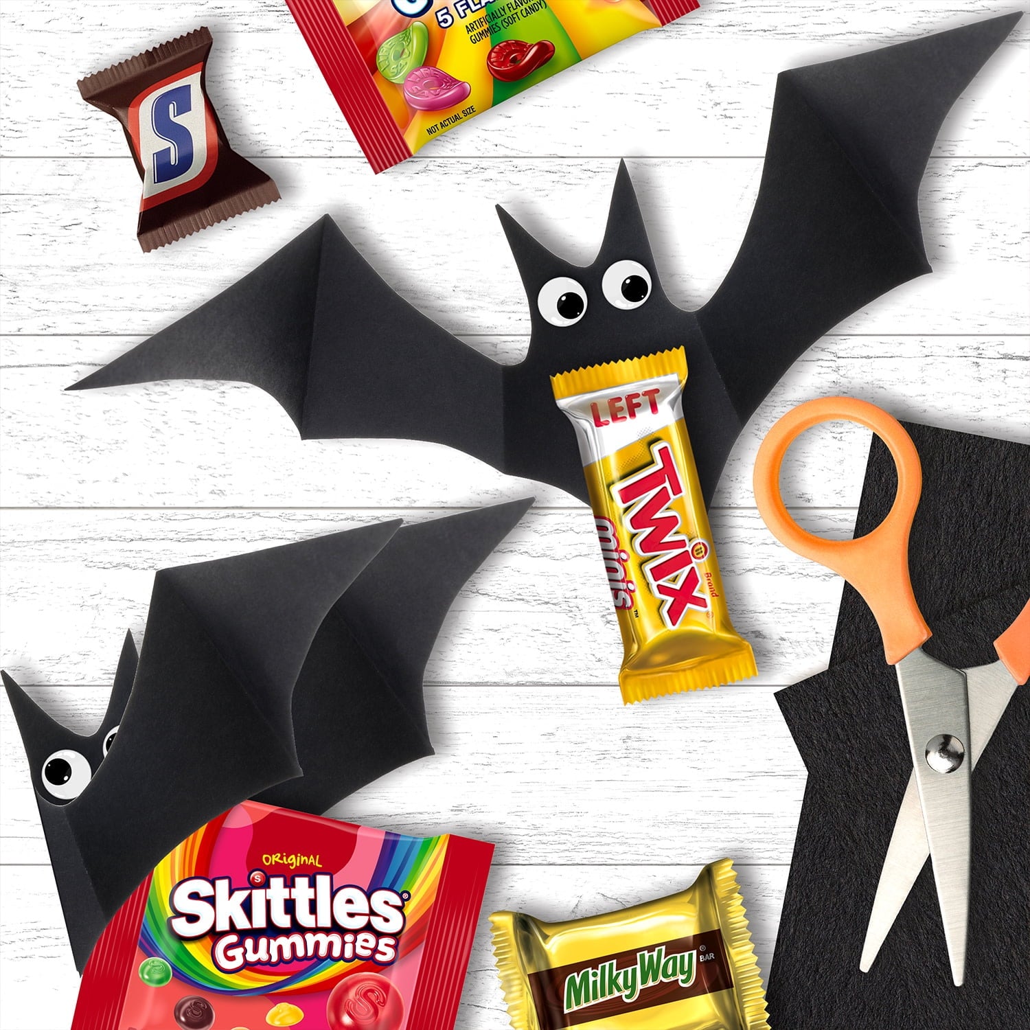 Snickers, Skittles Gummies & More Halloween Candy Variety Pack - 205 Ct Bulk Bag